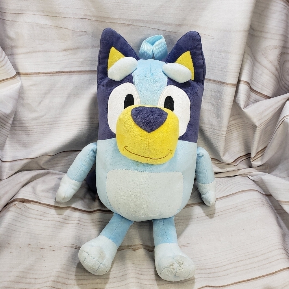 Bluey Plush Backpack Embroidered Adjustable 17 Inch 2023 - Picture 10 of 10